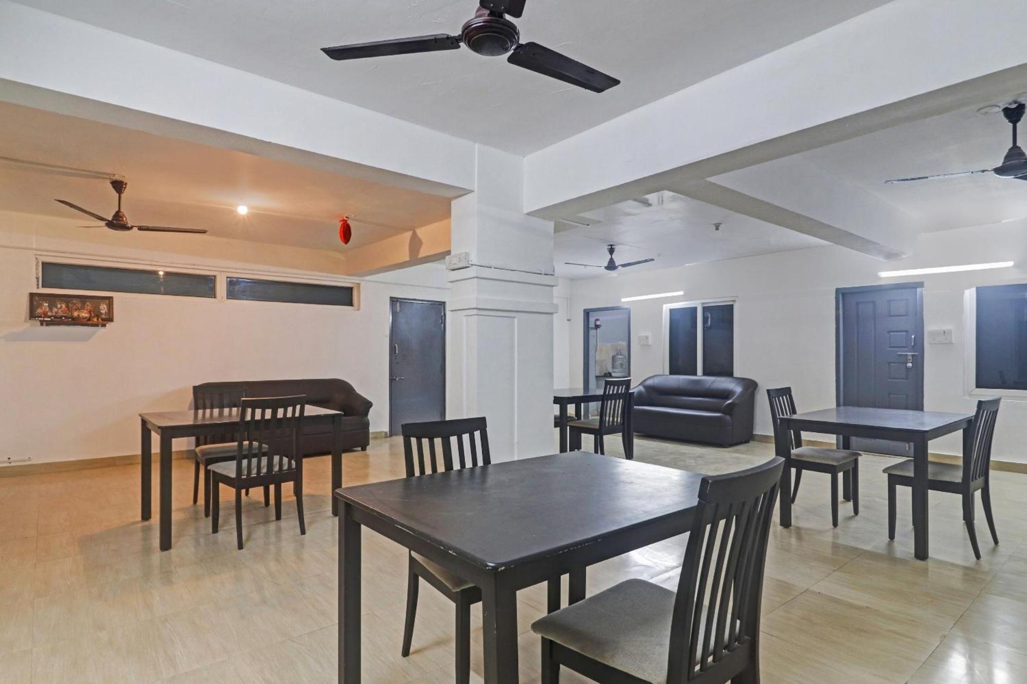 Townhouse De Alphabet Hotel Gachibowli Zewnętrze zdjęcie