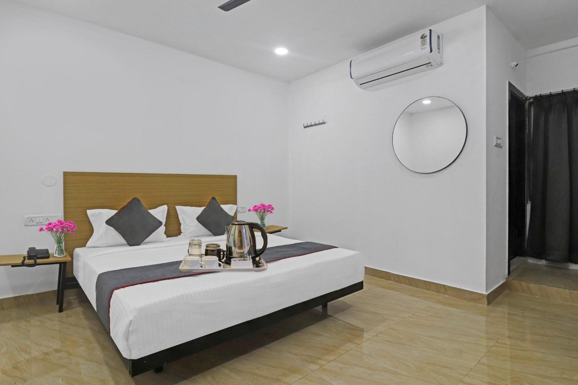 Townhouse De Alphabet Hotel Gachibowli Zewnętrze zdjęcie