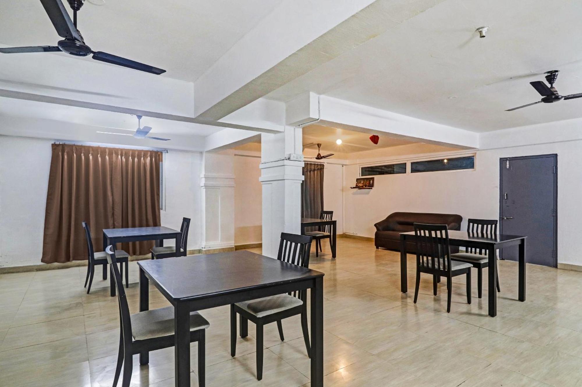 Townhouse De Alphabet Hotel Gachibowli Zewnętrze zdjęcie