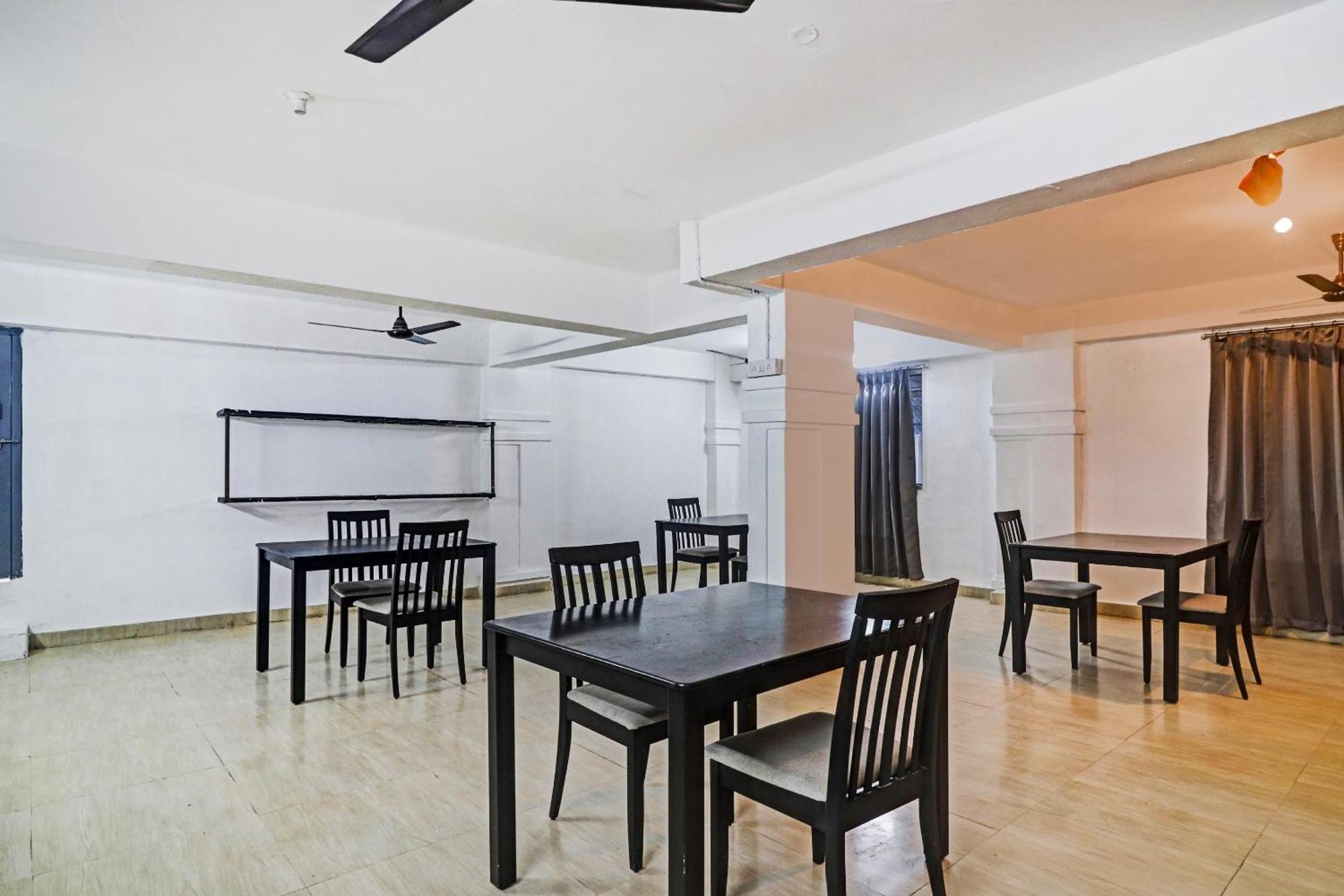 Townhouse De Alphabet Hotel Gachibowli Zewnętrze zdjęcie